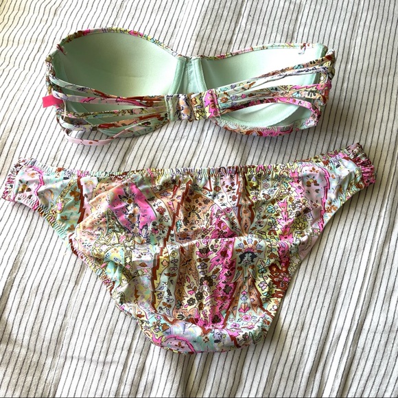 Victoria’s Secret paisley patterned bikini - Picture 2 of 5